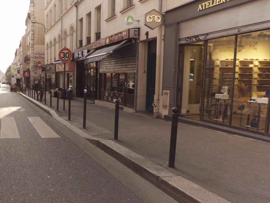 Vue de la rue à l’adresse de Chez Momo