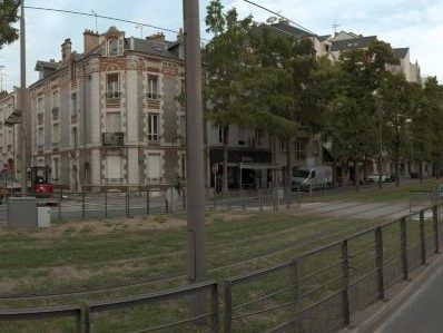 Vue de la rue à l’adresse de Four Brothers