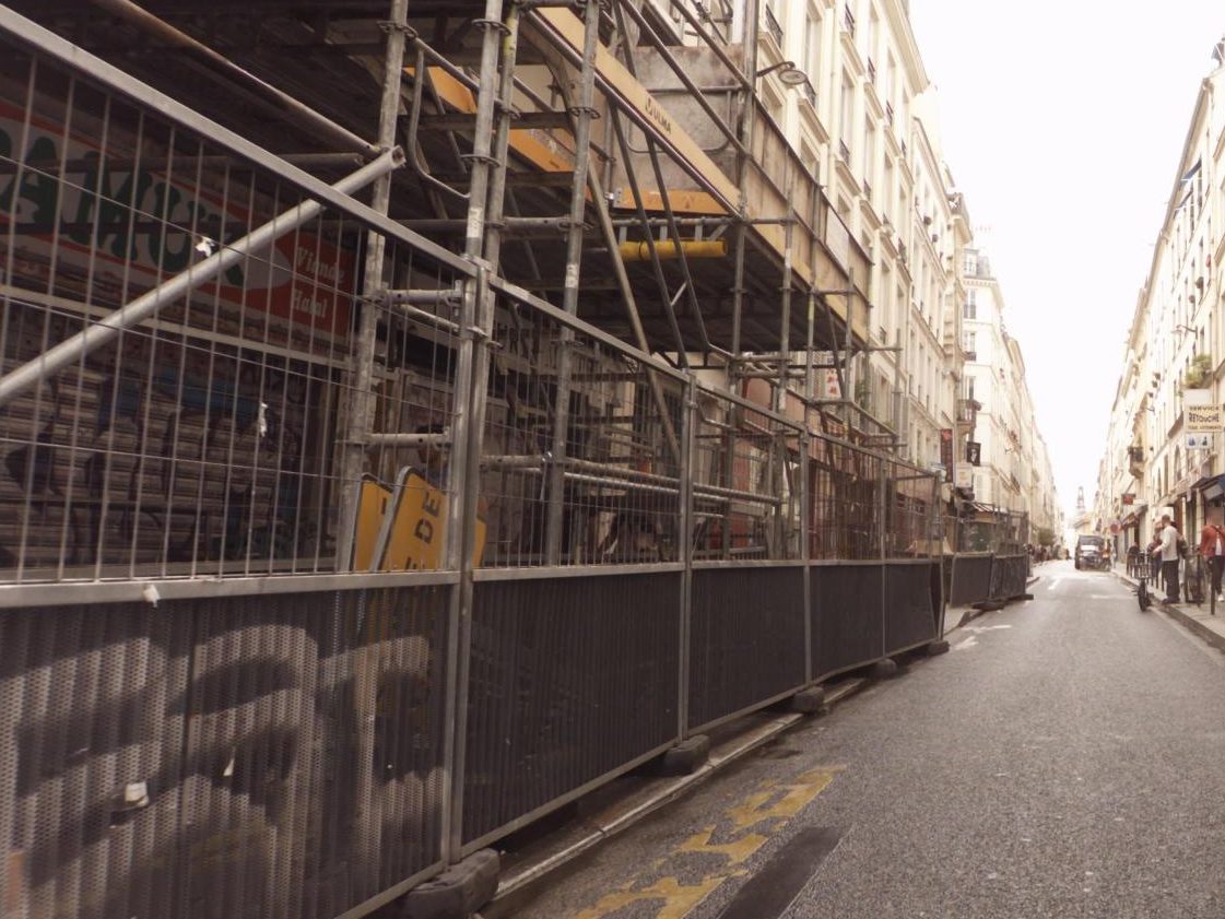 Vue de la rue à l’adresse de Pamuk