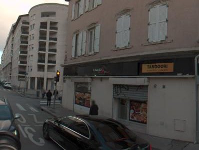 Vue de la rue à l’adresse de Duomo