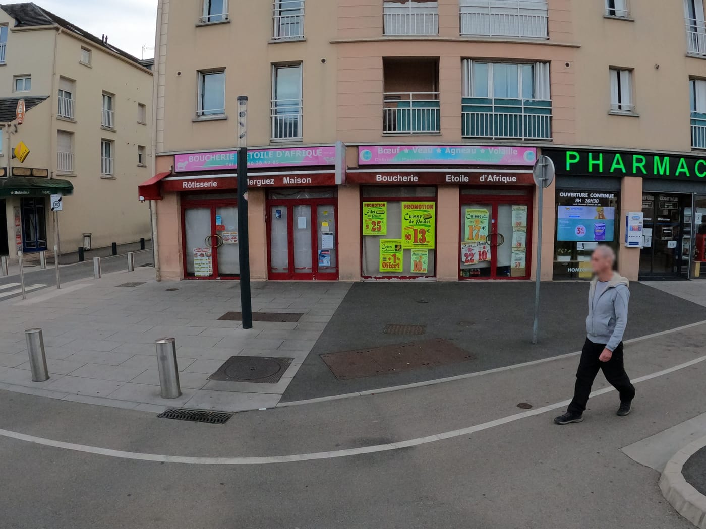 Vue de la rue à l’adresse de L'Étoile d'Afrique
