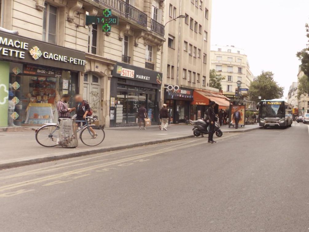 Vue de la rue à l’adresse de Sitis market