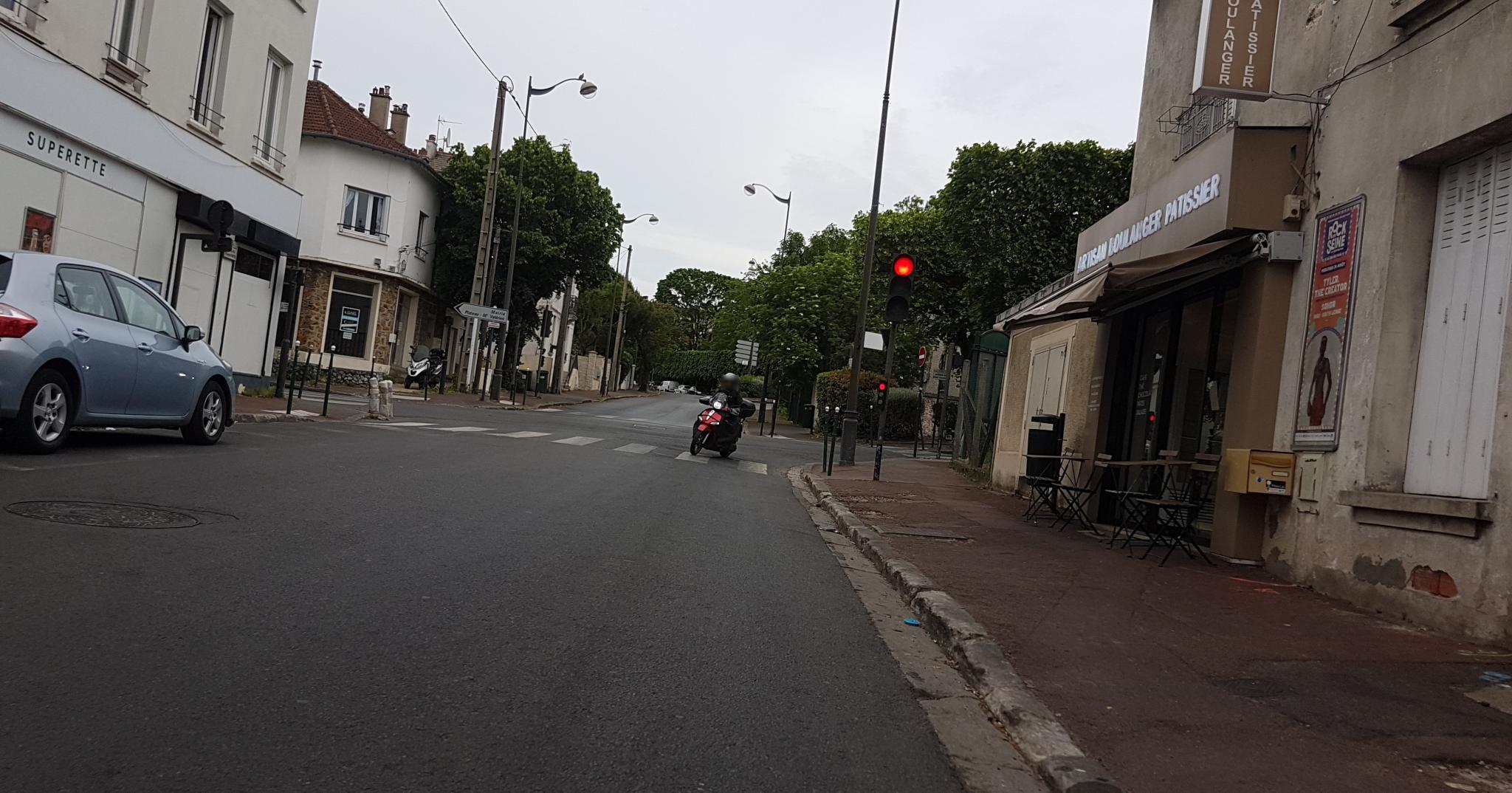 Vue de la rue à l’adresse de Chez Dad