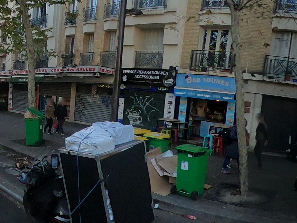 Vue de la rue à l’adresse de Cour des Halles