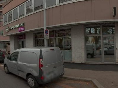 Vue de la rue à l’adresse de Supermarché Inal