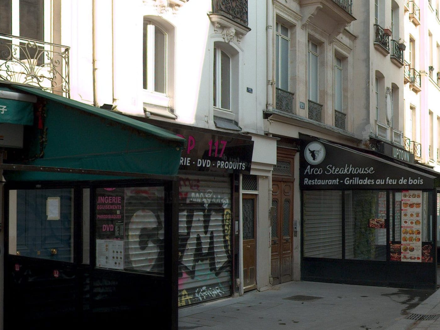 Vue de la rue à l’adresse de Arco steakhouse