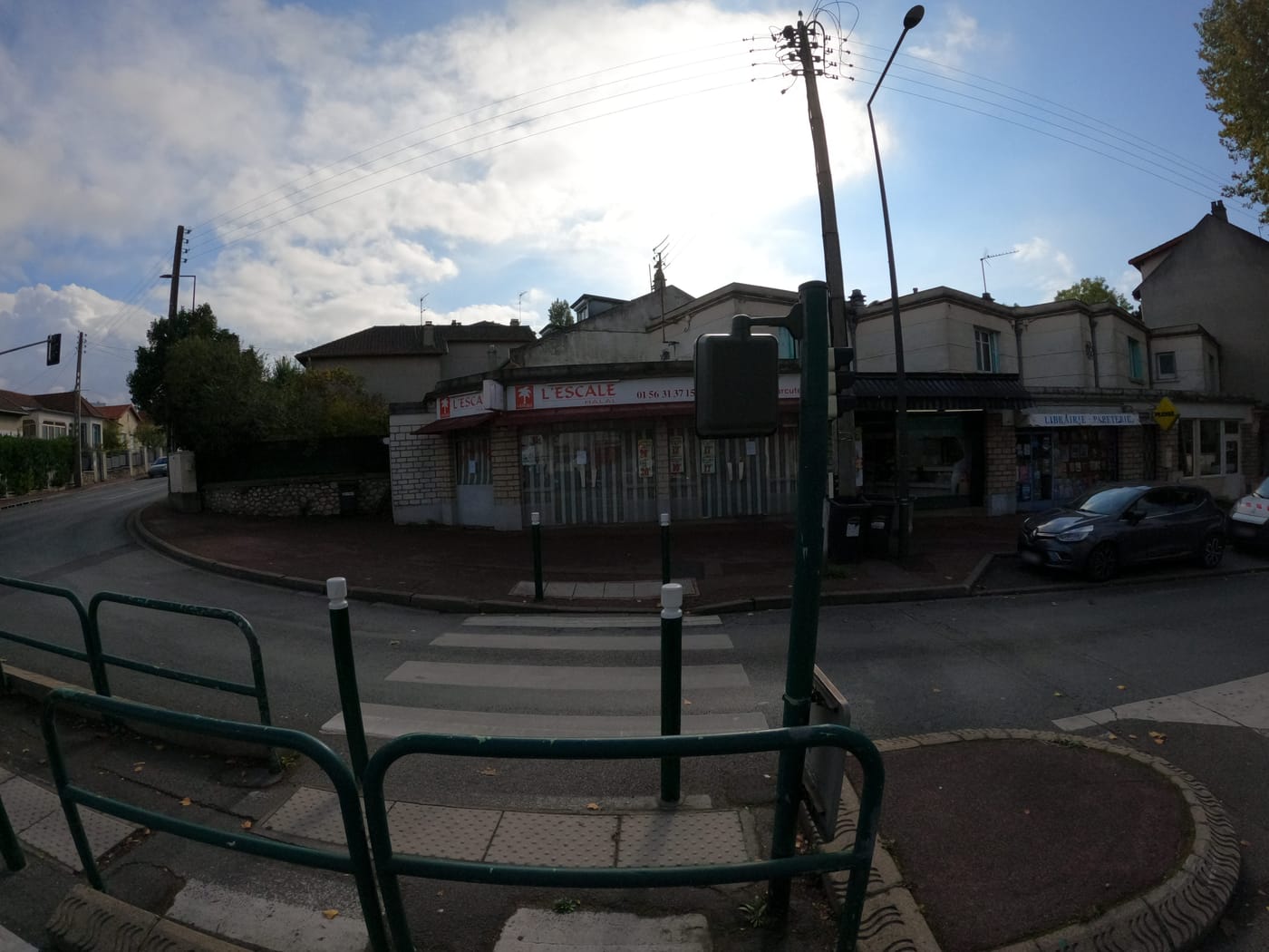 Vue de la rue à l’adresse de L'Escale