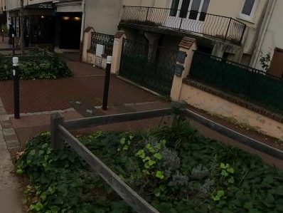 Vue de la rue à l’adresse de Mets-toi Bien!