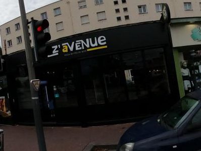 Vue de la rue à l’adresse de Royal Grill