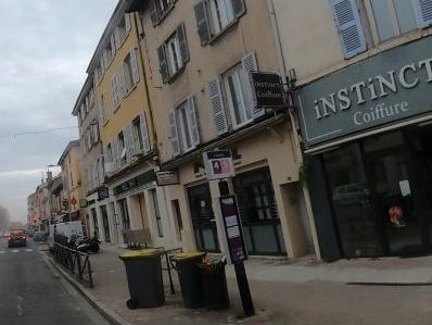 Vue de la rue à l’adresse de Well Done