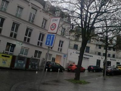 Vue de la rue à l’adresse de Carrefour City