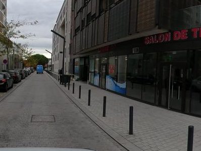 Vue de la rue à l’adresse de Lamama