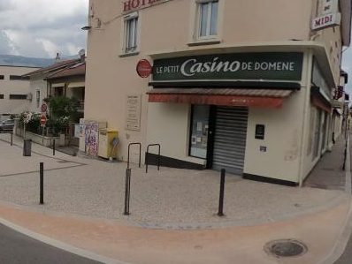 Vue de la rue à l’adresse de Le Petit Casino