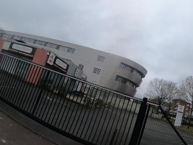 Vue de la rue à l’adresse de La Boîte à Pizza